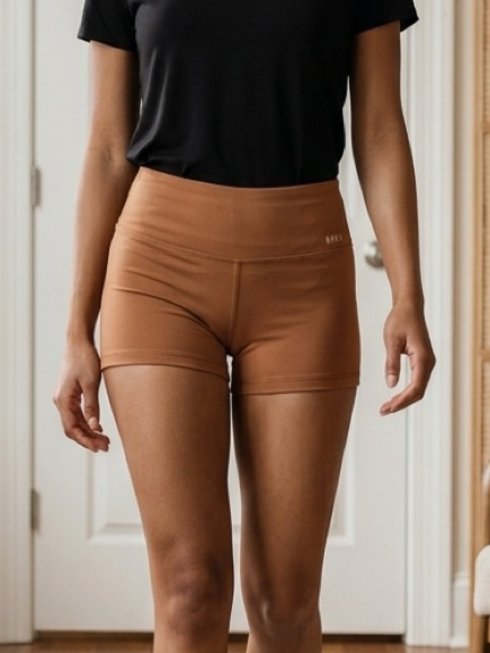 NWT NOBULL Women’s Low Rise Matte 2” Bike Short - Camel Brown - Size XS